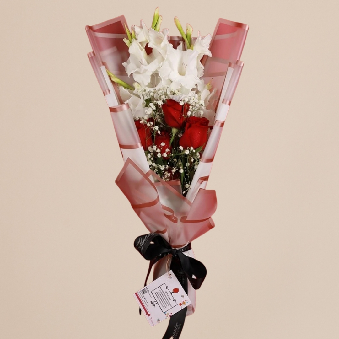 Lavish Bouquet (Imported Roses)